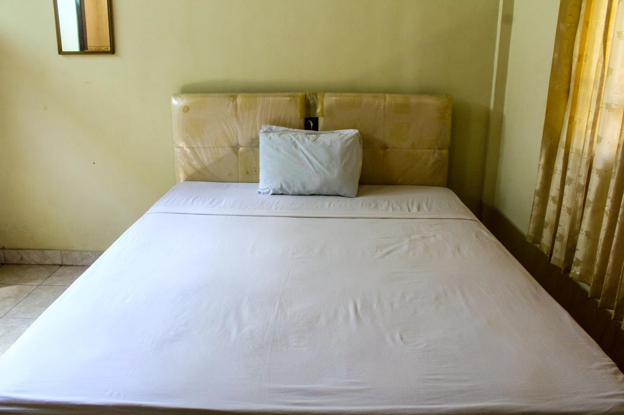 Lolo Beach Inn Legian Eksteriør bilde