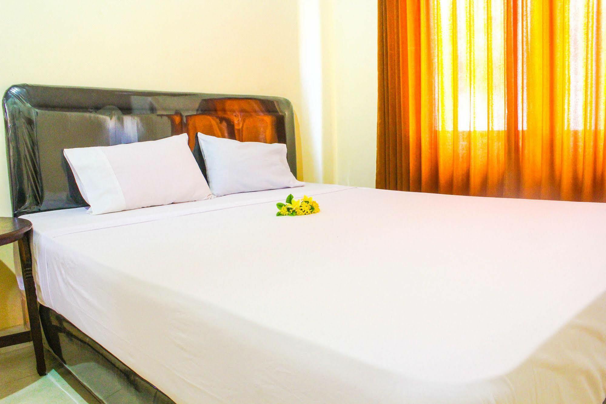 Lolo Beach Inn Legian Eksteriør bilde